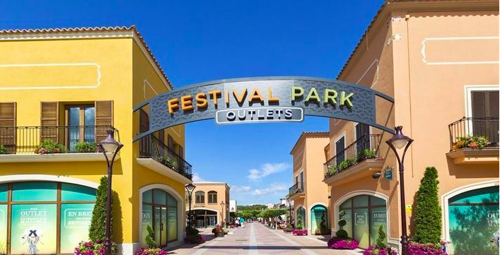 Experience the Magic of Festival Park Mallorca Shops
